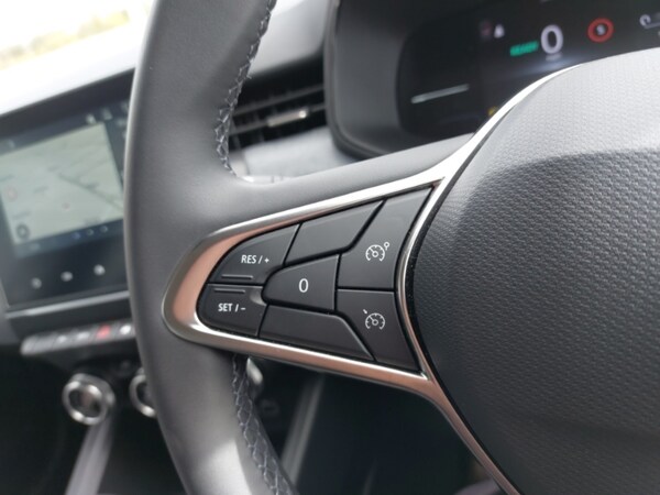 Used Renault Clio 2025 for sale - 76213463: Photo 14