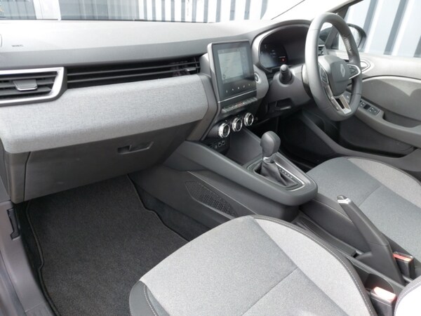 Used Renault Clio 2025 for sale - 76213463: Photo 5