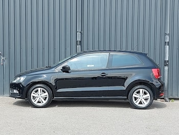 Used Volkswagen Polo 2017 for sale - 79235481: Photo