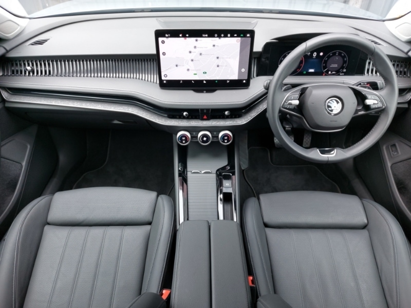 Used Skoda Superb 2024 for sale - 77028422: Photo 2