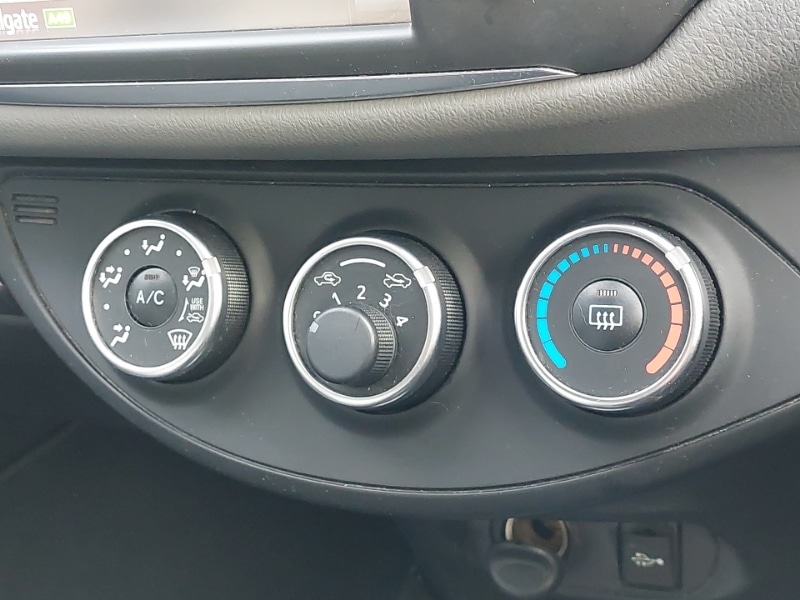 Used Toyota Yaris 2019 for sale - 77956700: Photo 17