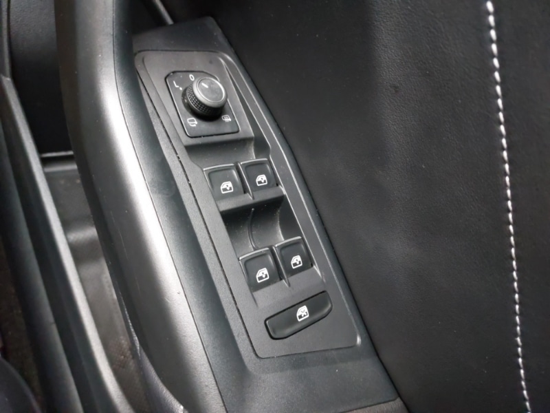 Used Volkswagen T-Roc 2022 for sale - 77761304: Photo 12