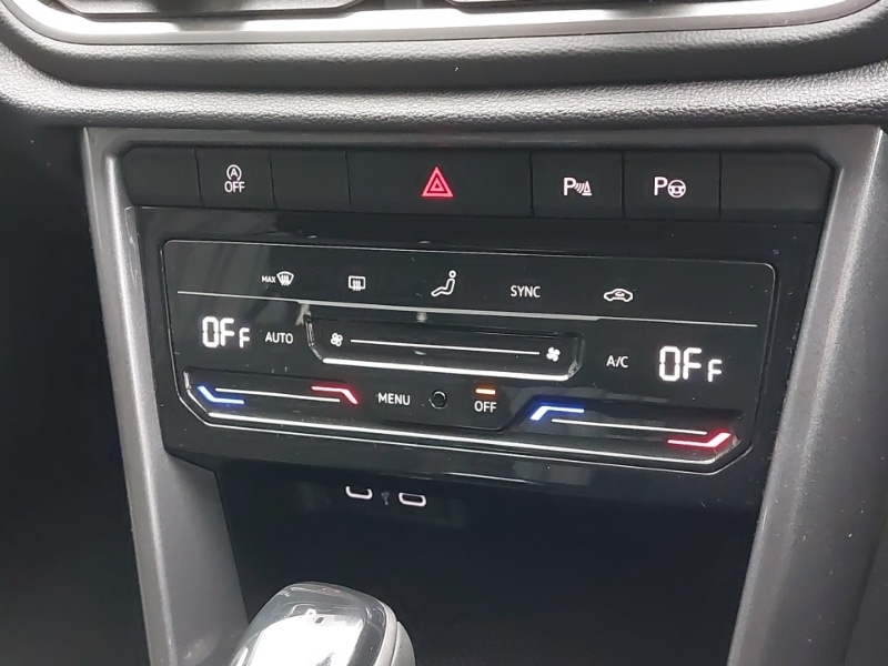 Used Volkswagen T-Roc 2022 for sale - 77761304: Photo 16