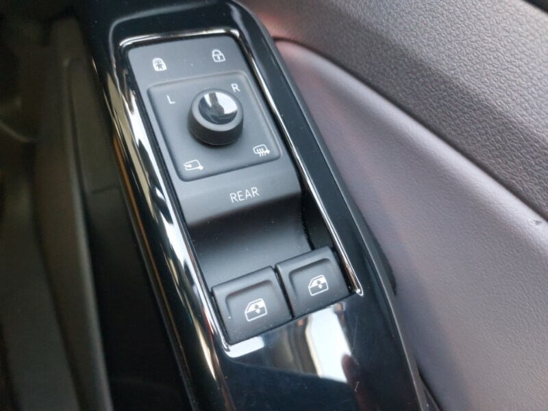 Used Volkswagen ID.4 2023 for sale - 78156029: Photo 12