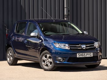 Used Dacia Sandero 2015 for sale - 79694426: Photo