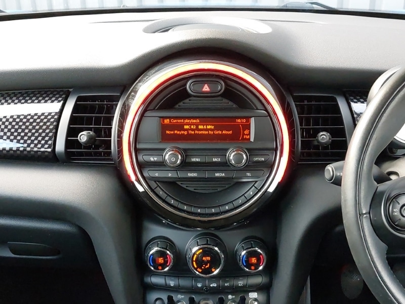 Used MINI Hatch 2018 for sale - 76387927: Photo 10