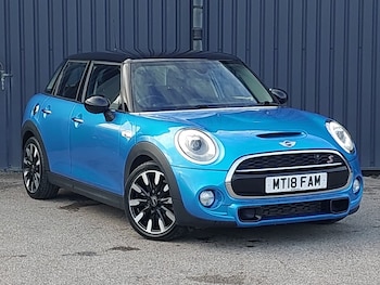 Used MINI Hatch 2018 for sale - 76387927: Photo