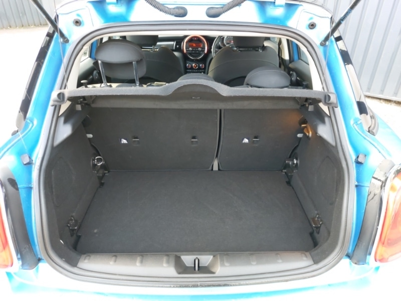 Used MINI Hatch 2018 for sale - 76387927: Photo 8