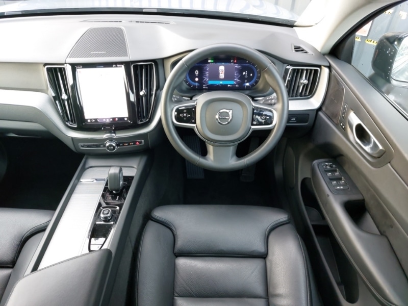 Used Volvo XC60 2023 for sale - 76964031: Photo 7