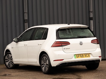 Used Volkswagen Golf 2018 for sale - 77371464: Photo