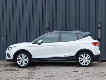 Used SEAT Arona 2019 for sale - 77304090: Photo