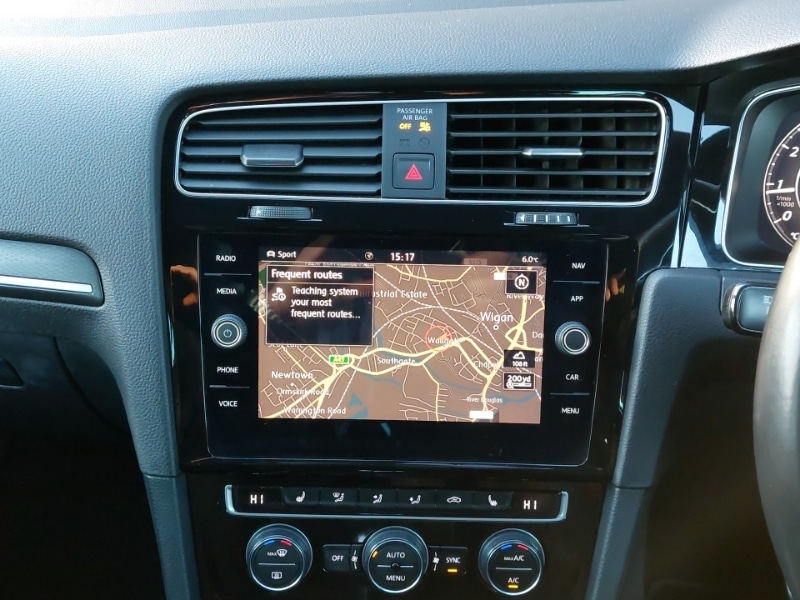 Used Volkswagen Golf 2019 for sale - 77228920: Photo 10