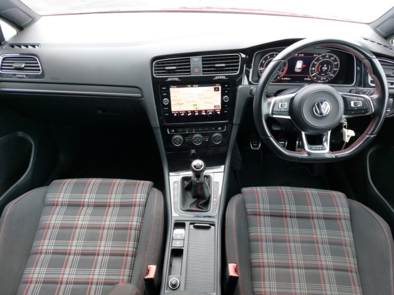 Used Volkswagen Golf 2019 for sale - 78187246: Photo 2