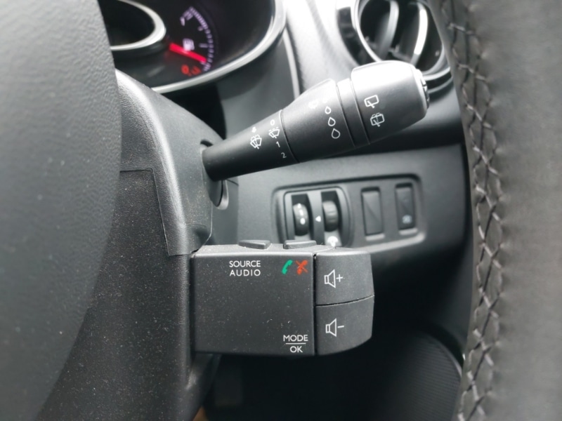 Used Renault Clio 2019 for sale - 77419311: Photo 17