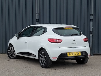 Used Renault Clio 2019 for sale - 77419311: Photo