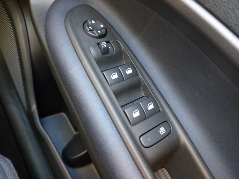 Used Alfa Romeo Junior 2025 for sale - 78079689: Photo 12