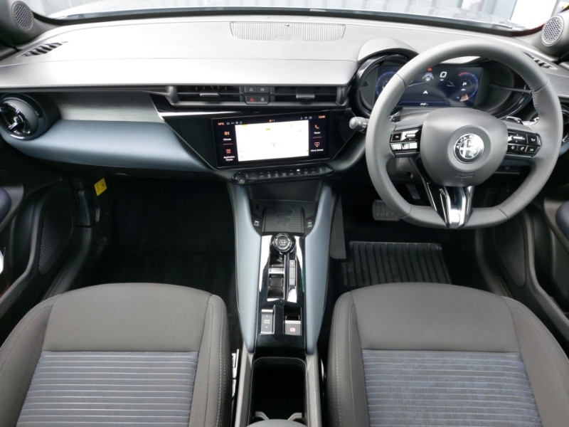 Used Alfa Romeo Junior 2025 for sale - 78079689: Photo 2