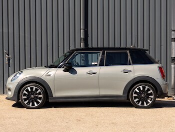 Used MINI Hatch 2020 for sale - 78428552: Photo