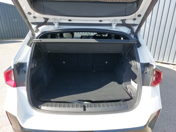 Used BMW iX1 2023 for sale - 76120799: Photo 8