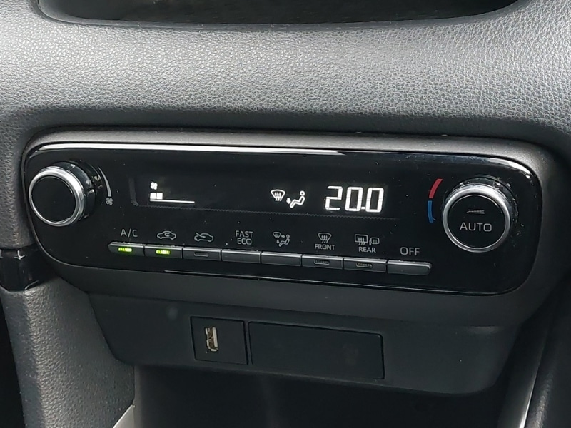 Used Toyota Yaris 2023 for sale - 77988038: Photo 17