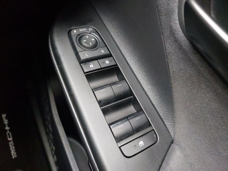 Used Toyota C-HR 2024 for sale - 77223685: Photo 12