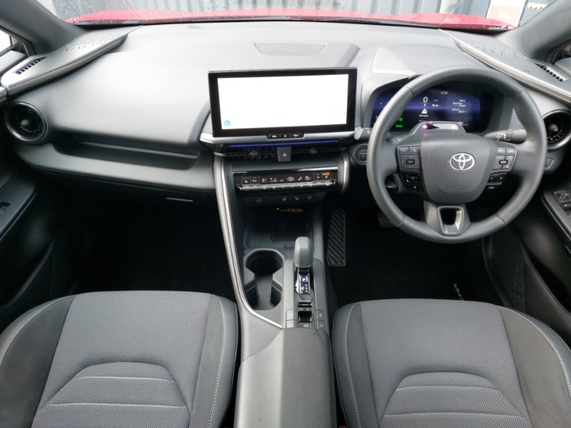 Used Toyota C-HR 2024 for sale - 77223685: Photo 2