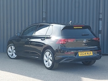 Used Volkswagen Golf 2024 for sale - 75369327: Photo