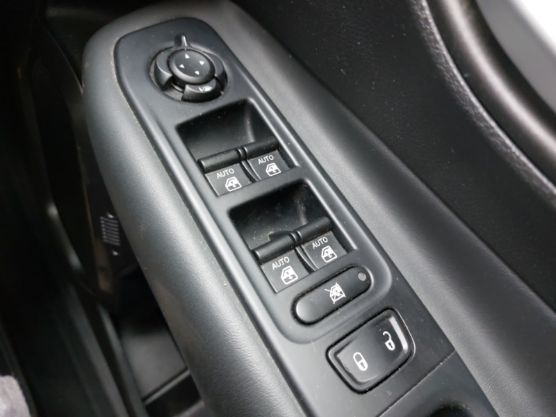 Used Jeep Renegade 2018 for sale - 78033548: Photo 12