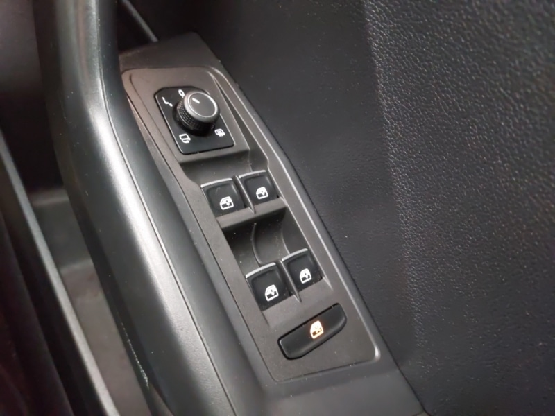 Used Volkswagen T-Roc 2019 for sale - 76456164: Photo 12