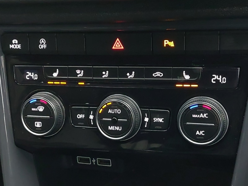 Used Volkswagen T-Roc 2019 for sale - 76456164: Photo 16