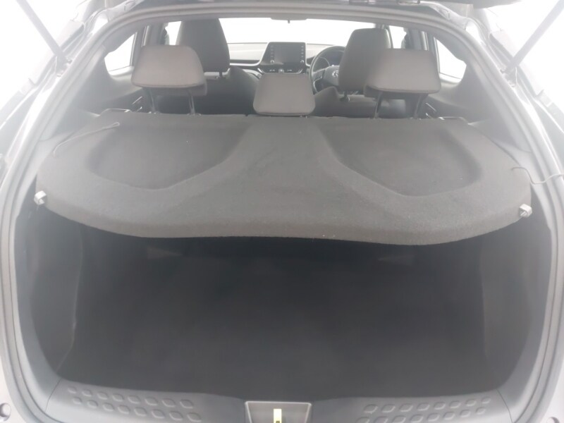 Used Toyota C-HR 2022 for sale - 76663996: Photo 8