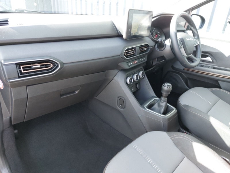 Used Dacia Sandero Stepway 2024 for sale - 77832385: Photo 5