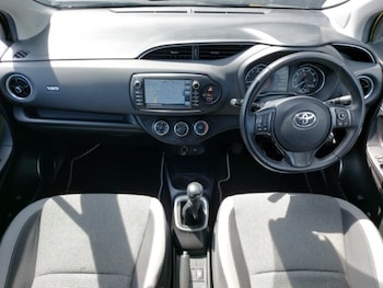 Used Toyota Yaris 2019 for sale - 78973250: Photo