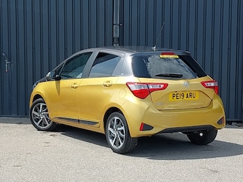 Used Toyota Yaris 2019 for sale - 78973250: Photo