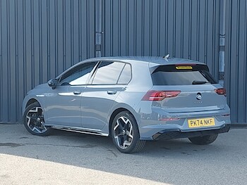 Used Volkswagen Golf 2024 for sale - 78178742: Photo