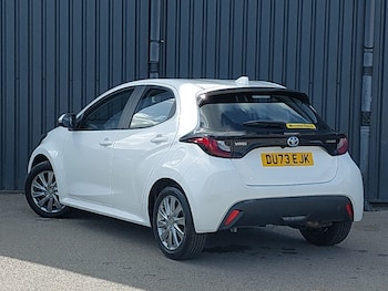 Used Toyota Yaris 2023 for sale - 78440603: Photo