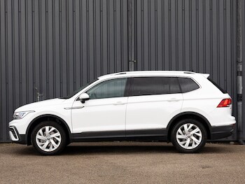 Used Volkswagen Tiguan Allspace 2024 for sale - 77852527: Photo