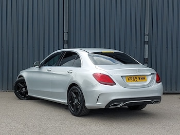 Used Mercedes-Benz C-Class 2019 for sale - 75550893: Photo