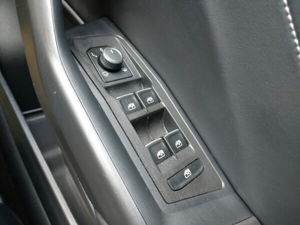 Used Volkswagen T-Roc 2024 for sale - 75285042: Photo 12