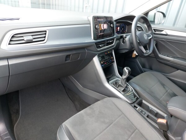 Used Volkswagen T-Roc 2024 for sale - 75285042: Photo 5