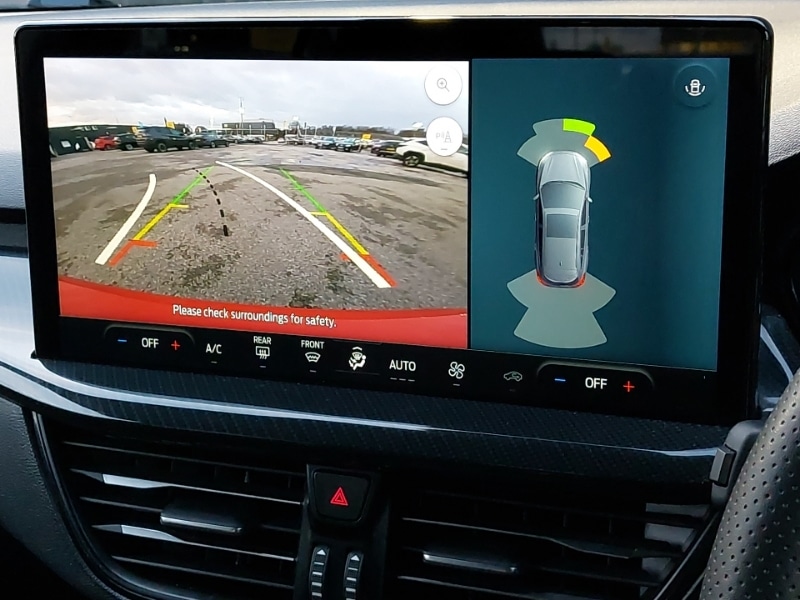 Used Ford Focus 2023 for sale - 76897813: Photo 11