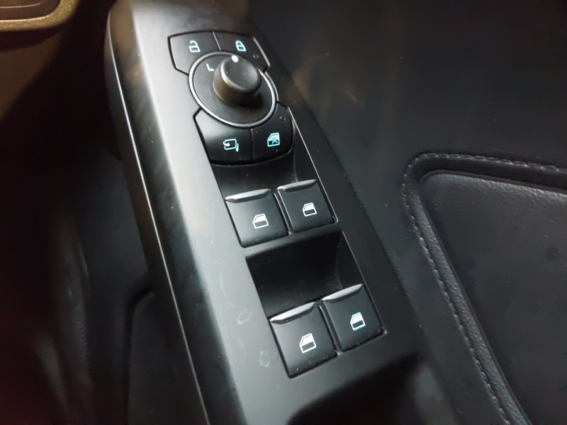 Used Ford Focus 2023 for sale - 76897813: Photo 12