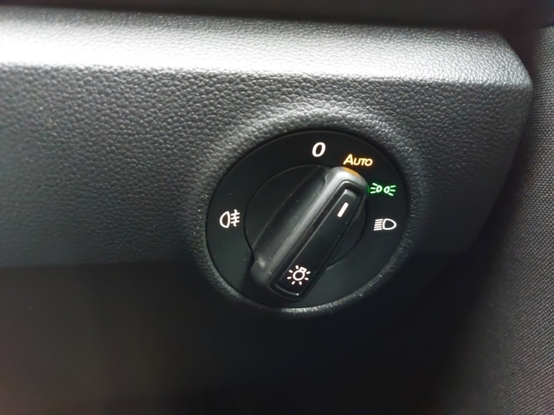 Used Volkswagen T-Roc 2023 for sale - 76816104: Photo 13