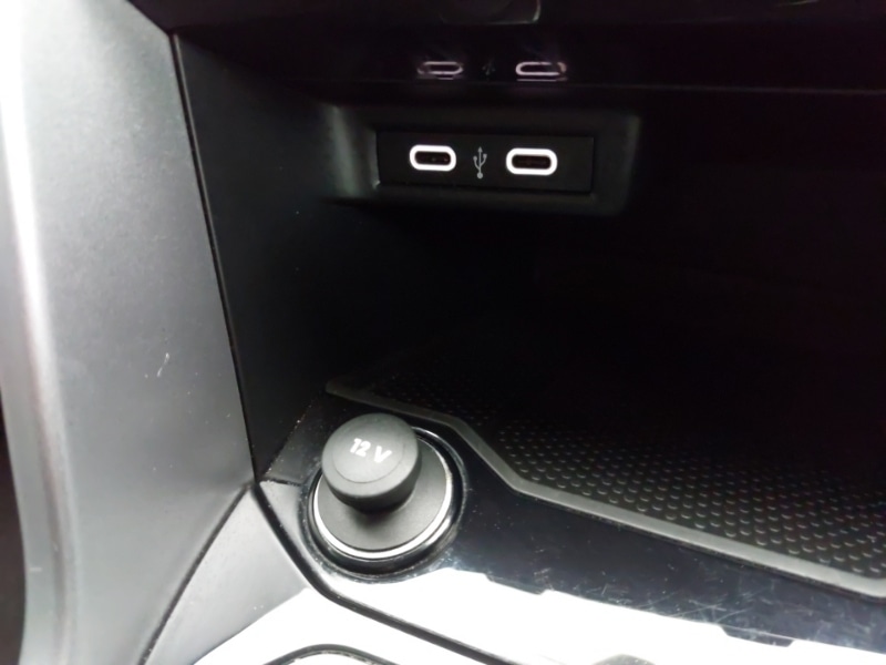 Used Volkswagen T-Roc 2023 for sale - 76816104: Photo 17