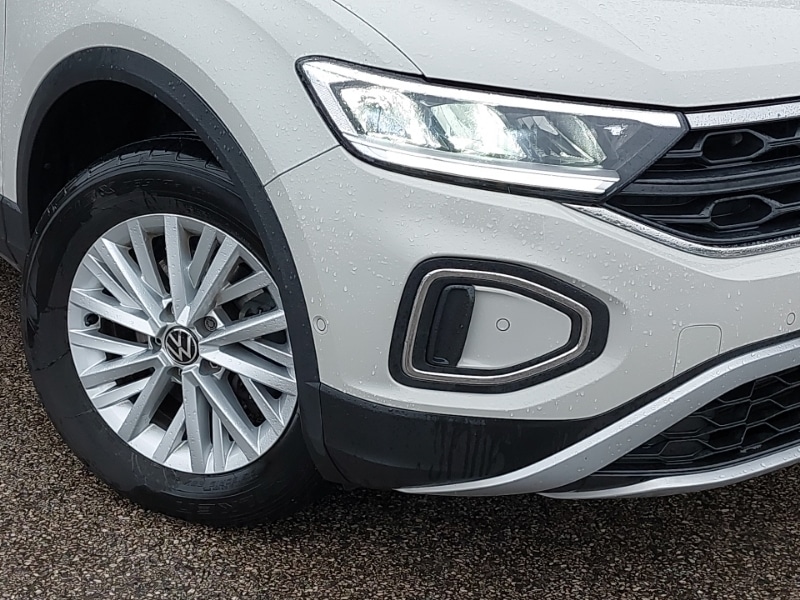 Used Volkswagen T-Roc 2023 for sale - 76816104: Photo 9