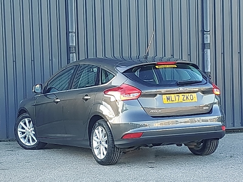 Used Ford Focus 2017 for sale - 77035012: Photo 3