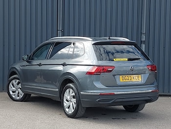 Used Volkswagen Tiguan Allspace 2023 for sale - 78317995: Photo