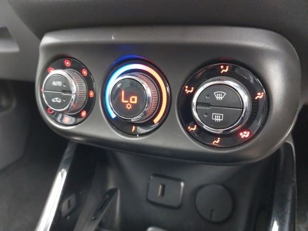 Used Vauxhall Corsa 2017 for sale - 76213424: Photo 19