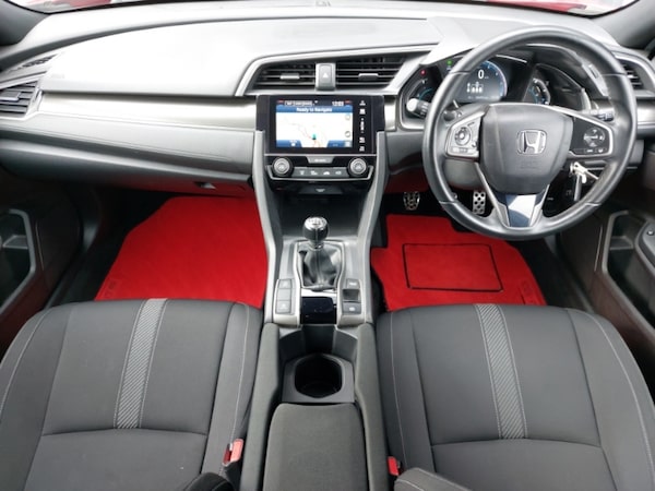 Used Honda Civic 2019 for sale - 76188272: Photo 2