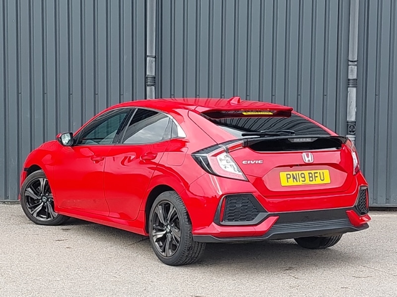 Used Honda Civic 2019 for sale - 76188272: Photo 3